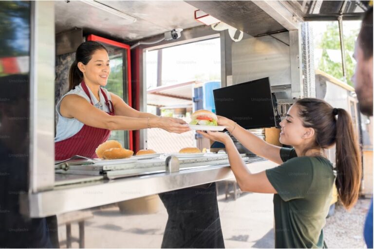 What Technological Trends Affect the Food Truck Industry?